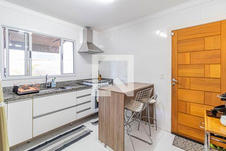 Casa à venda com 251m², 3 quartos e 3 vagas Casa à venda com 251m², 3 quartos e 3 vagasCozinha