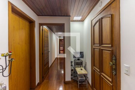 Apartamento à venda com 156m², 4 quartos e 3 vagasCorredor