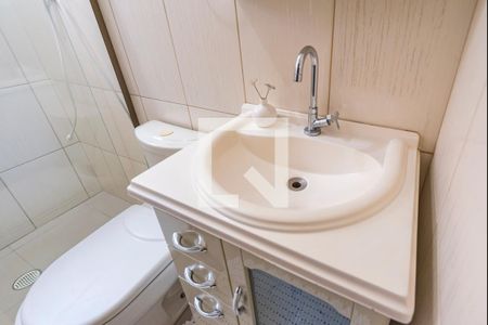 Casa à venda com 202m², 4 quartos e 2 vagas Casa à venda com 202m², 4 quartos e 2 vagasBanheiro