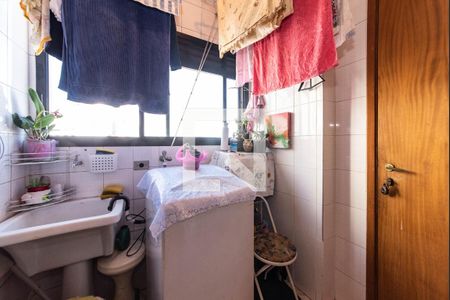 Apartamento à venda com 96m², 3 quartos e 2 vagas Apartamento à venda com 96m², 3 quartos e 2 vagasÁrea de Serviço