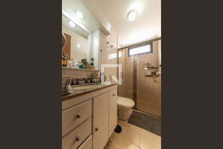 Apartamento à venda com 96m², 3 quartos e 2 vagas Apartamento à venda com 96m², 3 quartos e 2 vagasBanheiro da Suíte