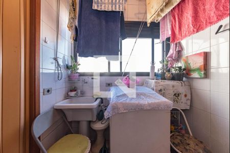 Apartamento à venda com 96m², 3 quartos e 2 vagas Apartamento à venda com 96m², 3 quartos e 2 vagasÁrea de Serviço