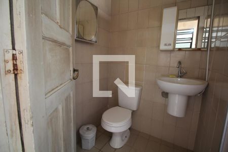 Casa à venda com 200m², 4 quartos e 2 vagasBanheiro