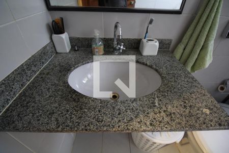 Casa à venda com 200m², 4 quartos e 2 vagasBanheiro da Suite 2