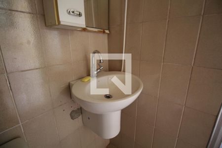 Casa à venda com 200m², 4 quartos e 2 vagasBanheiro
