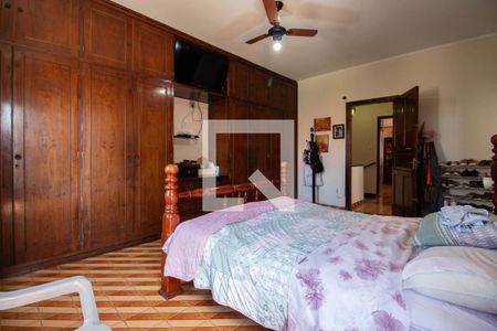 Casa à venda com 190m², 4 quartos e 3 vagas Casa à venda com 190m², 4 quartos e 3 vagasSuíte 1