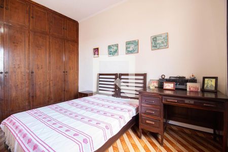 Casa à venda com 190m², 4 quartos e 3 vagas Casa à venda com 190m², 4 quartos e 3 vagasQuarto 2