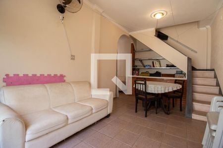 Casa à venda com 190m², 4 quartos e 3 vagas Casa à venda com 190m², 4 quartos e 3 vagasÁrea comum