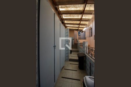 Casa à venda com 190m², 4 quartos e 3 vagas Casa à venda com 190m², 4 quartos e 3 vagasÁrea de Serviço