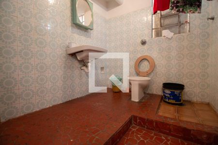 Casa à venda com 190m², 4 quartos e 3 vagas Casa à venda com 190m², 4 quartos e 3 vagasBanheiro de serviço