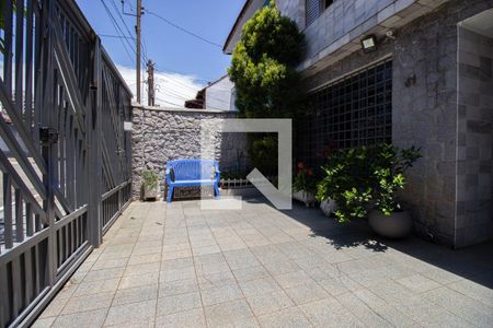 Casa à venda com 190m², 4 quartos e 3 vagas Casa à venda com 190m², 4 quartos e 3 vagasGaragem