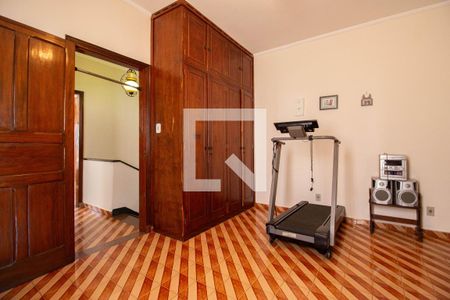 Casa à venda com 190m², 4 quartos e 3 vagas Casa à venda com 190m², 4 quartos e 3 vagasQuarto 1