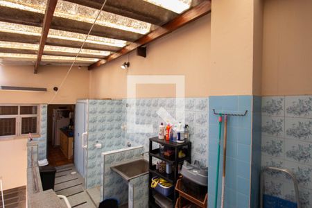 Casa à venda com 190m², 4 quartos e 3 vagas Casa à venda com 190m², 4 quartos e 3 vagasÁrea de Serviço