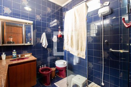 Casa à venda com 190m², 4 quartos e 3 vagas Casa à venda com 190m², 4 quartos e 3 vagasBanheiro da Suíte 1