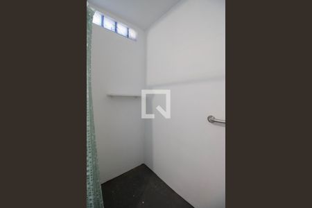 Casa à venda com 190m², 4 quartos e 3 vagas Casa à venda com 190m², 4 quartos e 3 vagasBanheiro da Suíte 2