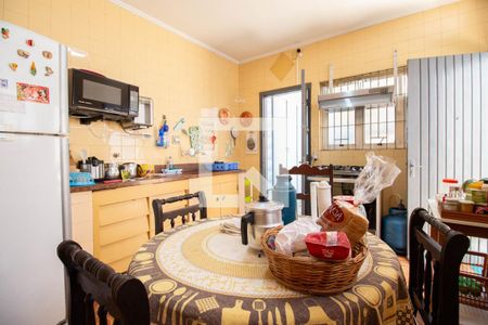 Casa à venda com 190m², 4 quartos e 3 vagas Casa à venda com 190m², 4 quartos e 3 vagasCozinha