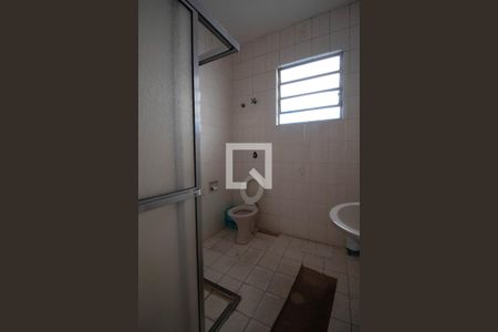 Casa à venda com 152m², 3 quartos e 2 vagas Casa à venda com 152m², 3 quartos e 2 vagasBanheiro