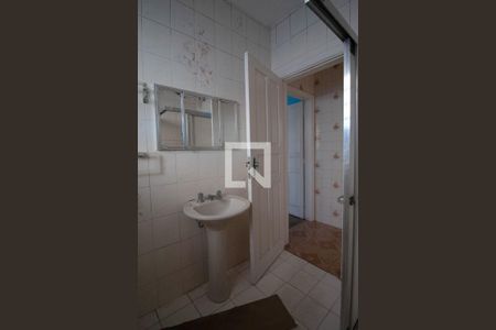 Casa à venda com 152m², 3 quartos e 2 vagas Casa à venda com 152m², 3 quartos e 2 vagasBanheiro