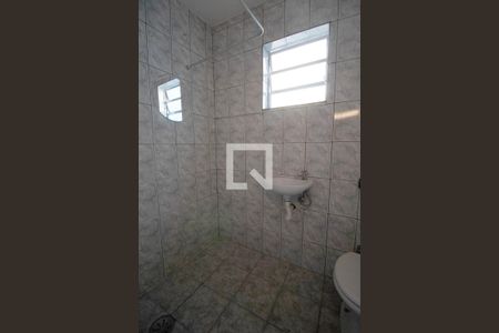 Casa à venda com 152m², 3 quartos e 2 vagas Casa à venda com 152m², 3 quartos e 2 vagasBanheiro 2