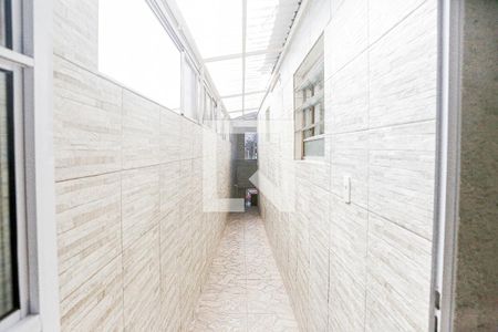Casa à venda com 216m², 2 quartos e 2 vagas Casa à venda com 216m², 2 quartos e 2 vagasCorredor