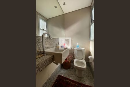 Lavabo de apartamento à venda com 4 quartos, 200m² em Belvedere, Belo Horizonte