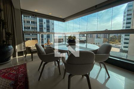 Sala de apartamento à venda com 4 quartos, 200m² em Belvedere, Belo Horizonte