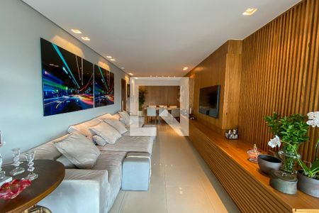 Sala de apartamento à venda com 4 quartos, 200m² em Belvedere, Belo Horizonte