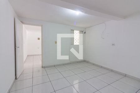 Quarto de casa para alugar com 1 quarto, 35m² em Santo Antônio, Osasco