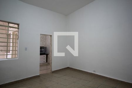 Quarto de casa para alugar com 1 quarto, 60m² em Cambuci, São Paulo