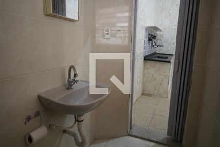 Banheiro de casa para alugar com 1 quarto, 60m² em Cambuci, São Paulo