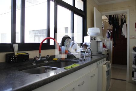 Apartamento para alugar com 343m², 3 quartos e 3 vagasCozinha