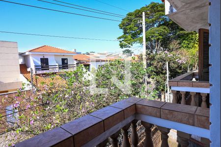 Casa à venda com 360m², 3 quartos e 5 vagas Casa à venda com 360m², 3 quartos e 5 vagasVaranda