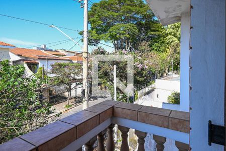 Casa à venda com 360m², 3 quartos e 5 vagas Casa à venda com 360m², 3 quartos e 5 vagasVaranda