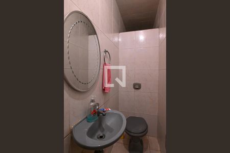 Casa à venda com 360m², 3 quartos e 5 vagas Casa à venda com 360m², 3 quartos e 5 vagasLavabo