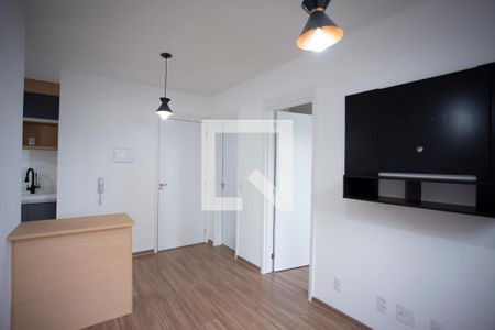 Sala de apartamento à venda com 2 quartos, 37m² em Jardim Santa Emilia, São Paulo