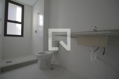 Apartamento à venda com 184m², 3 quartos e 3 vagasBanheiro da Suíte 1