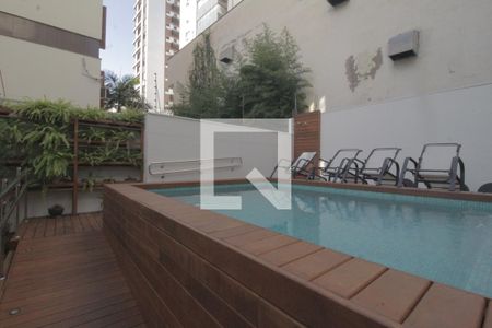Apartamento à venda com 184m², 3 quartos e 3 vagasÁrea comum - Piscina
