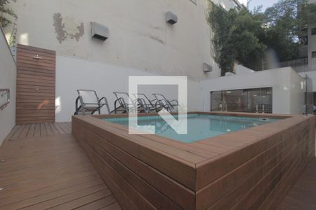 Apartamento à venda com 184m², 3 quartos e 3 vagasÁrea comum - Piscina