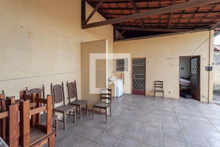 Casa à venda com 200m², 3 quartos e 3 vagasQuintal