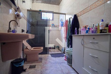 Casa à venda com 200m², 3 quartos e 3 vagasBanheiro social 