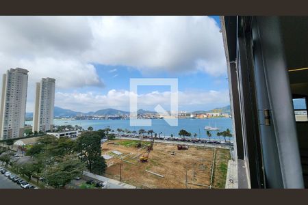 Vista da Sala de apartamento para alugar com 5 quartos, 280m² em Ponta da Praia, Santos
