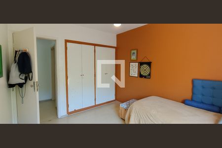 Apartamento à venda com 124m², 4 quartos e 1 vagaQuarto 2