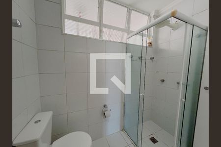 Apartamento à venda com 110m², 2 quartos e sem vaga Apartamento à venda com 110m², 2 quartos e sem vagaBanheiro