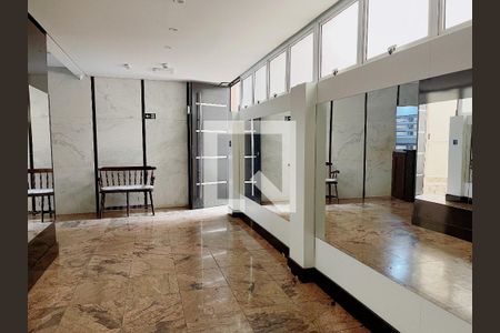 Apartamento à venda com 110m², 2 quartos e sem vaga Apartamento à venda com 110m², 2 quartos e sem vagaEntrada