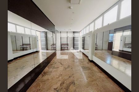 Apartamento à venda com 110m², 2 quartos e sem vaga Apartamento à venda com 110m², 2 quartos e sem vagaEntrada
