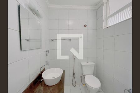 Apartamento à venda com 110m², 2 quartos e sem vaga Apartamento à venda com 110m², 2 quartos e sem vagaBanheiro