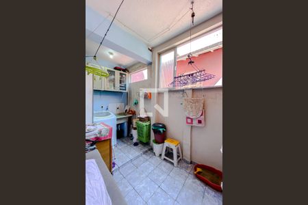 Casa à venda com 68m², 2 quartos e sem vagaÁrea de Serviço