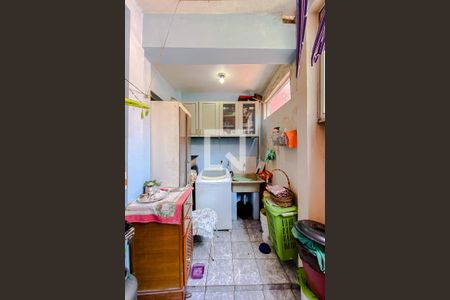 Casa à venda com 68m², 2 quartos e sem vagaÁrea de Serviço