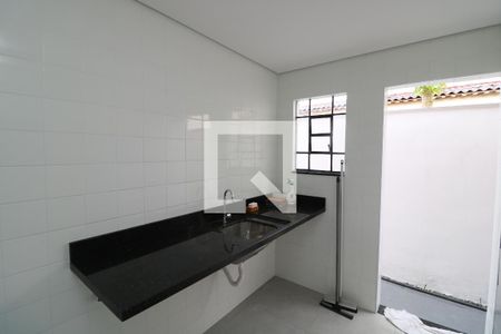 Casa à venda com 70m², 1 quarto e 1 vagaÁrea de Serviço