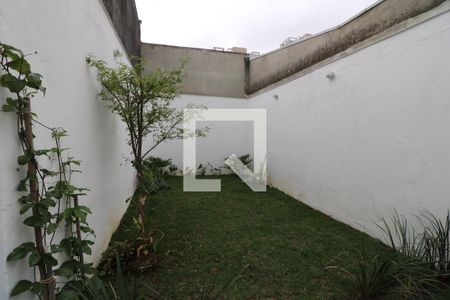Casa à venda com 70m², 1 quarto e 1 vagaQuintal